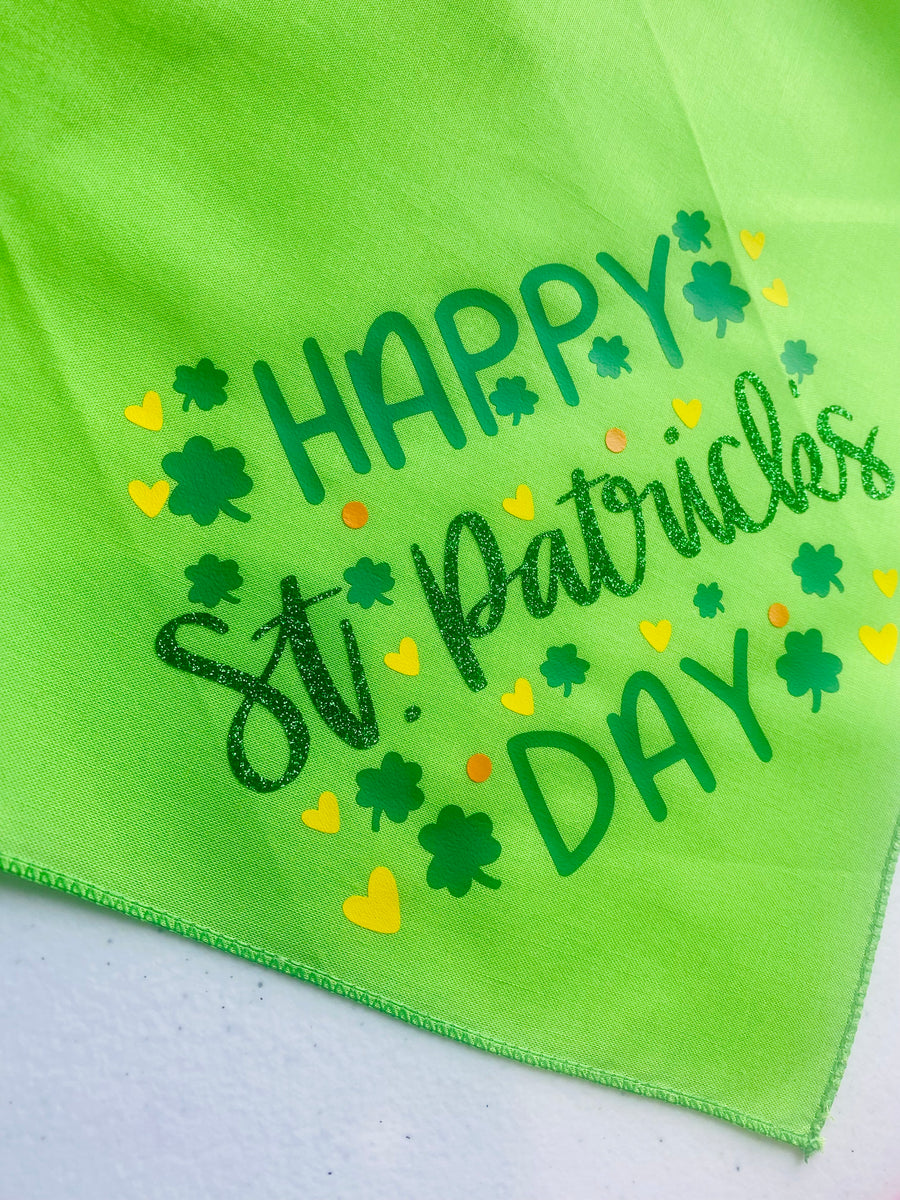 Green Bandana for Dogs - Happy St Patricks Day with Glitter Letters