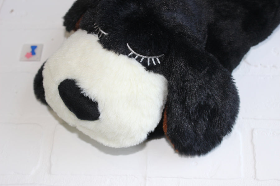Black and White Hound Cuddle Buddy With Heartbeat for Separation Anxiety