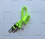 puppy seat belt in green with reflective thread